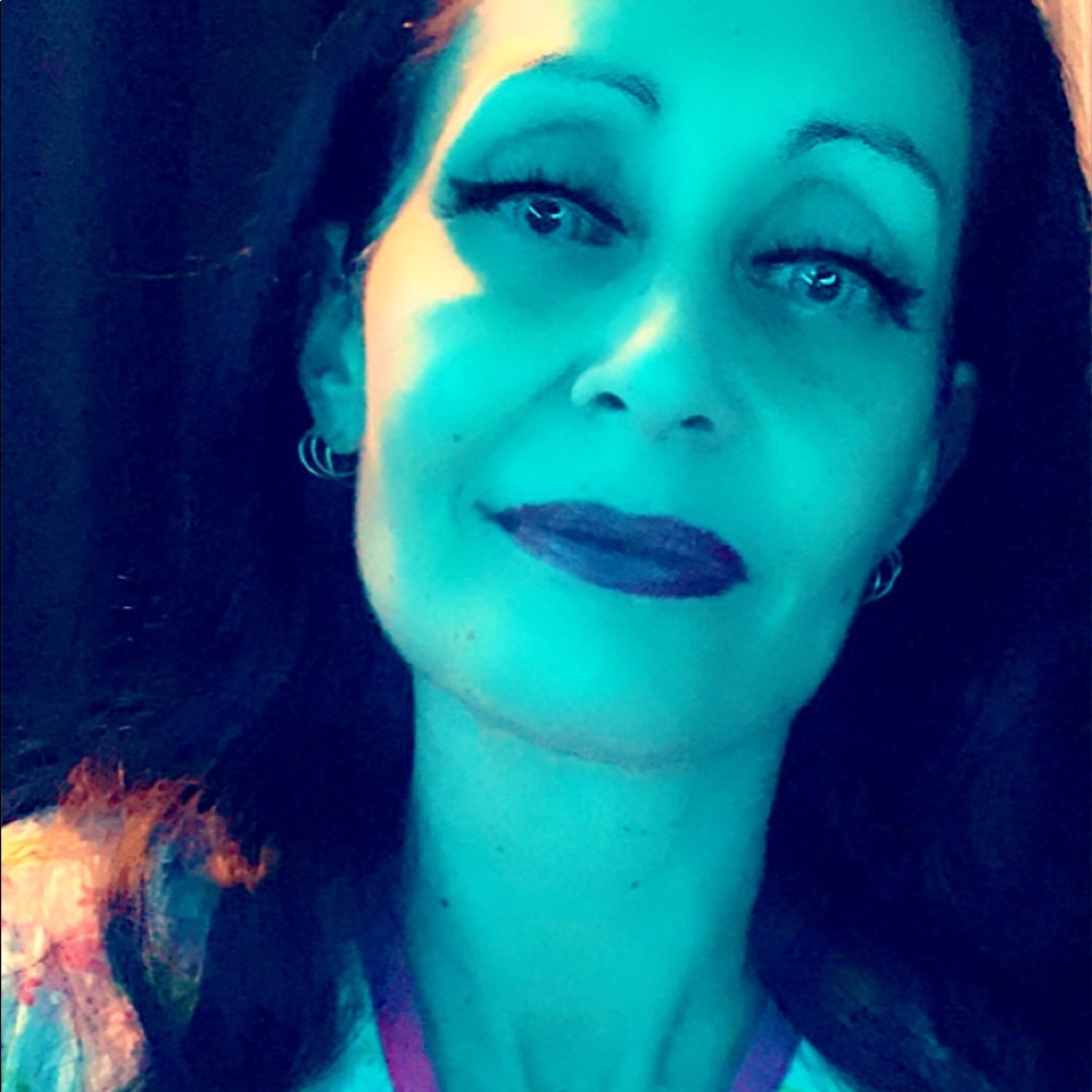 Meet your Posher,💁🏻‍♀️Shannon aka🙋🏻‍♀️Mandy!